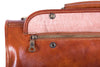 Umhängetasche Leder Braun Rücken Detailansicht | Titus' Brief Grande